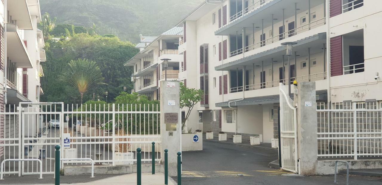 T1 Tout Confort 圣丹尼斯 外观 照片